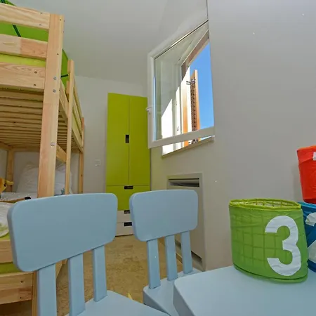 Tatil Evi Schoenes Eufemija Mit Pool