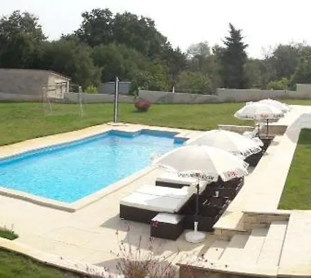 Schoenes Eufemija Mit Pool Tatil Evi Kavran